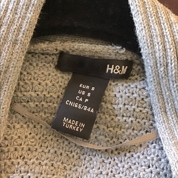 💥 MOVING SALE💥 H&M Crop Knit Sweater - Picture 3 of 4